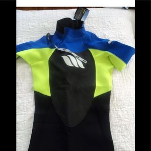 Men’s WEST wetsuit, size Large, NEW